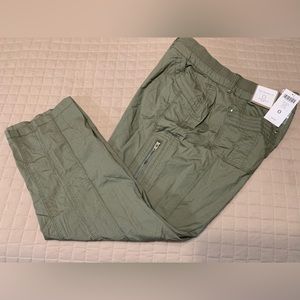 Chico’s ultimate fit cotton crop pant